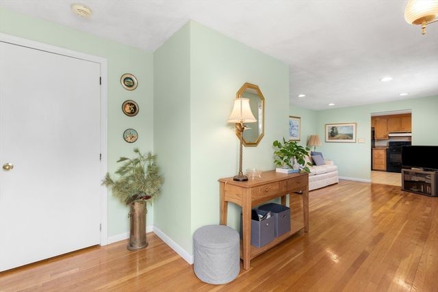 262 Sanders Avenue, Lowell, MA 01851