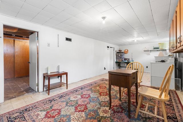 262 Sanders Avenue, Lowell, MA 01851