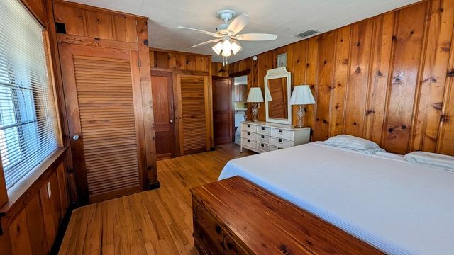 1097 NE Kubin Avenue, Jensen Beach, FL 34957