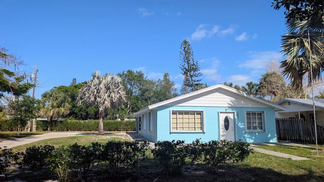 1097 NE Kubin Avenue, Jensen Beach, FL 34957