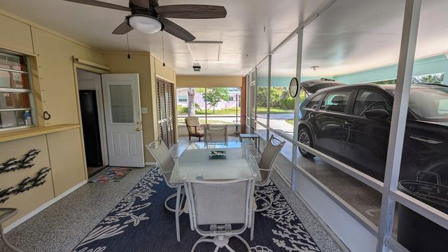 1097 NE Kubin Avenue, Jensen Beach, FL 34957