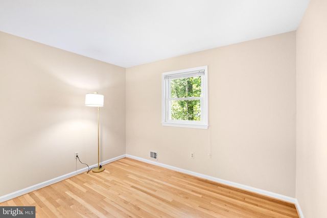 6604 GREY FOX DR, Springfield, VA 22152