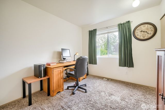21908 40th Avenue E, Spanaway, WA 98387