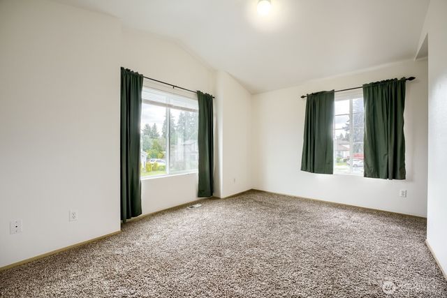 21908 40th Avenue E, Spanaway, WA 98387
