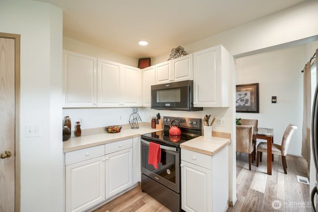 21908 40th Avenue E, Spanaway, WA 98387