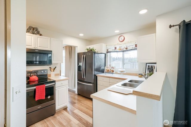 21908 40th Avenue E, Spanaway, WA 98387