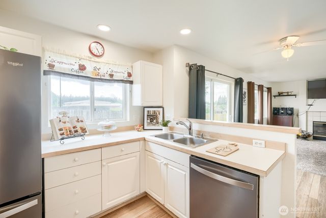 21908 40th Avenue E, Spanaway, WA 98387
