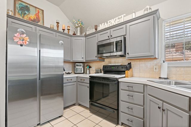 1404 Hyde Park Boulevard, Cleburne, TX 76033