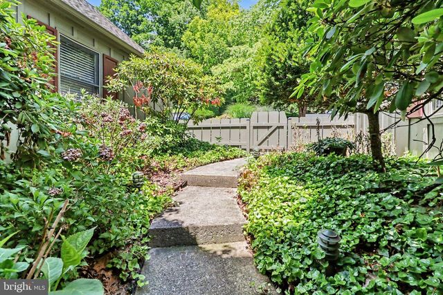 1207 GALWAY CT, Hummelstown, PA 17036