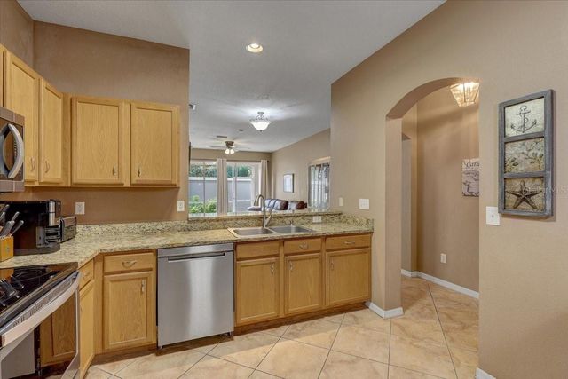11208 WINDSOR PLACE CIRCLE, Tampa, FL 33626