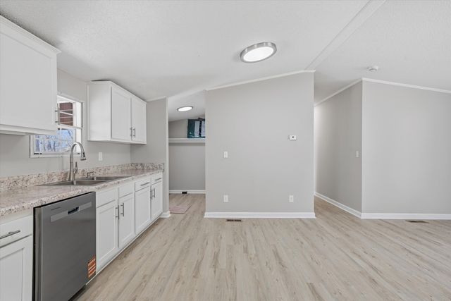 1295 McDearmon RD, Montvale, VA 24122