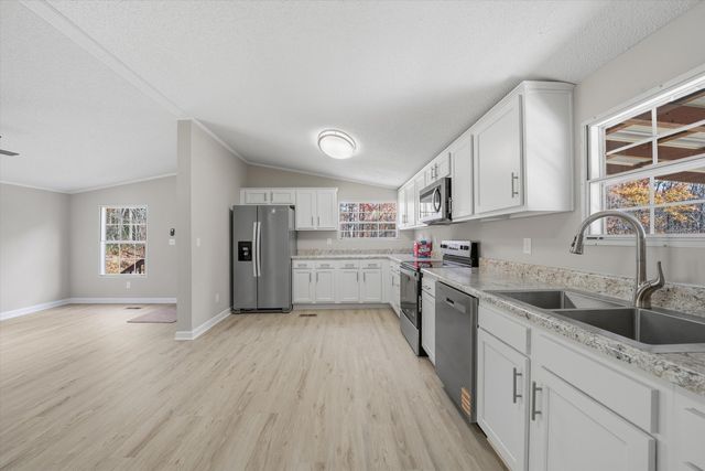 1295 McDearmon RD, Montvale, VA 24122