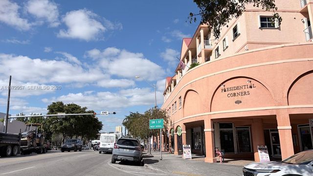 199 SW 12th Ave 415B, Miami, FL 33130