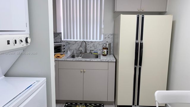 199 SW 12th Ave 415B, Miami, FL 33130