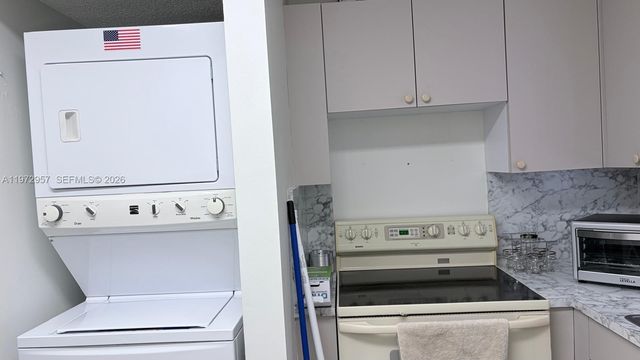 199 SW 12th Ave 415B, Miami, FL 33130