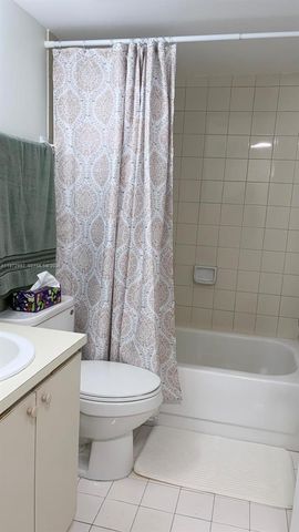 199 SW 12th Ave 415B, Miami, FL 33130