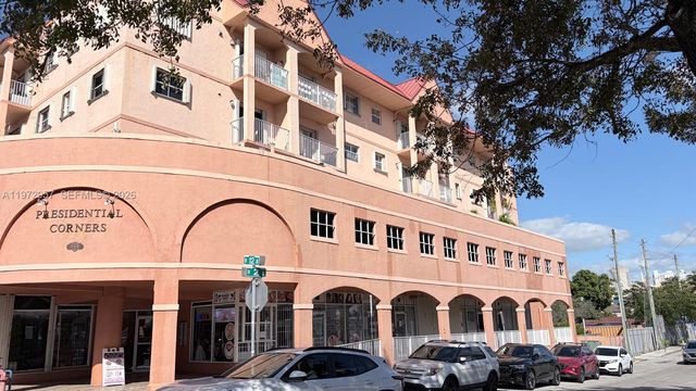 199 SW 12th Ave 415B, Miami, FL 33130