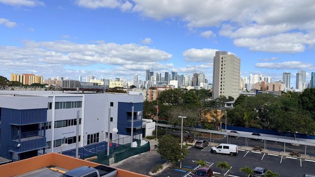 199 SW 12th Ave 415B, Miami, FL 33130