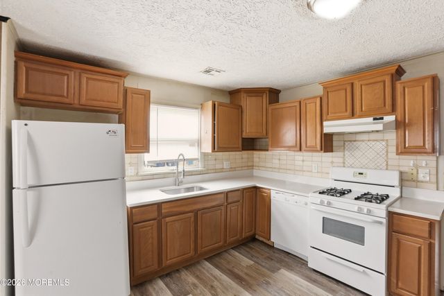 3446 Bergen Avenue, Toms River, NJ 08753