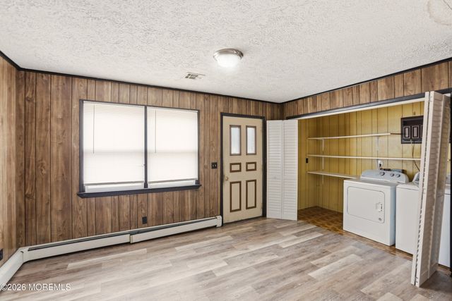 3446 Bergen Avenue, Toms River, NJ 08753