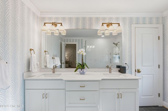 1925 Hawthorne Road, Wilmington, NC 28403