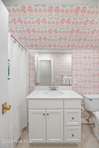 1925 Hawthorne Road, Wilmington, NC 28403