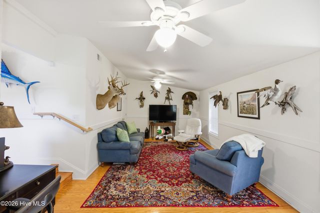 1925 Hawthorne Road, Wilmington, NC 28403