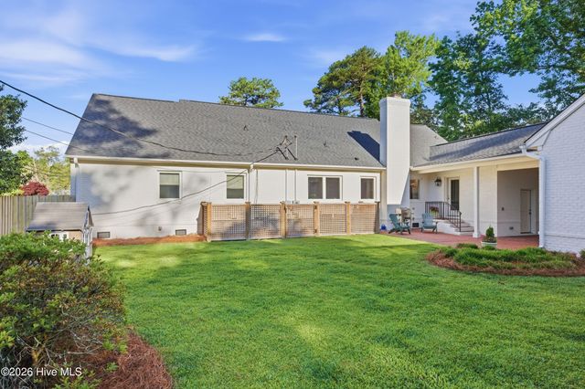 1925 Hawthorne Road, Wilmington, NC 28403