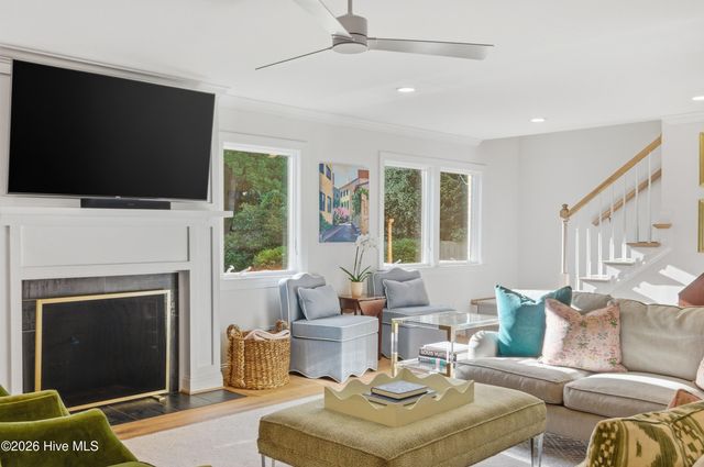 1925 Hawthorne Road, Wilmington, NC 28403