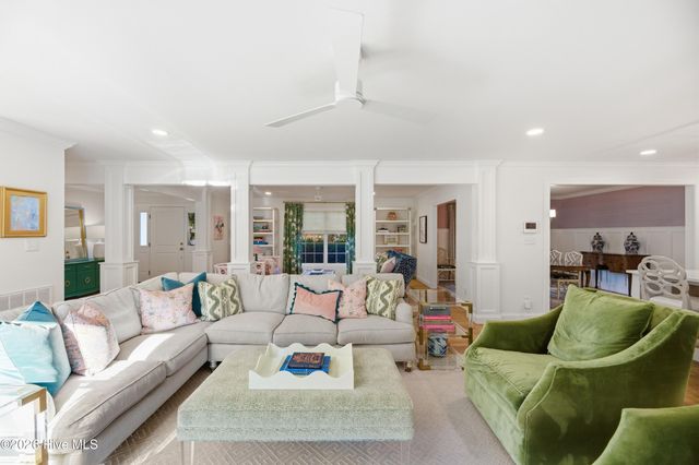 1925 Hawthorne Road, Wilmington, NC 28403