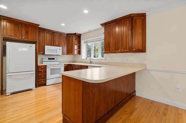 2 Turtlebrook Way, Medfield, MA 02052