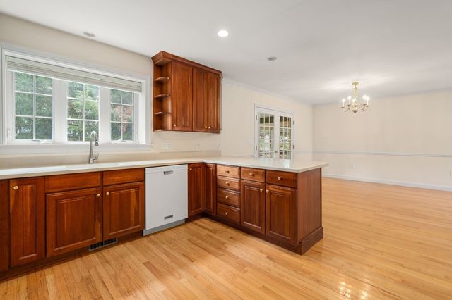 2 Turtlebrook Way, Medfield, MA 02052