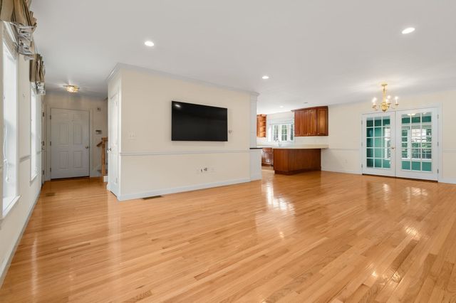 2 Turtlebrook Way, Medfield, MA 02052