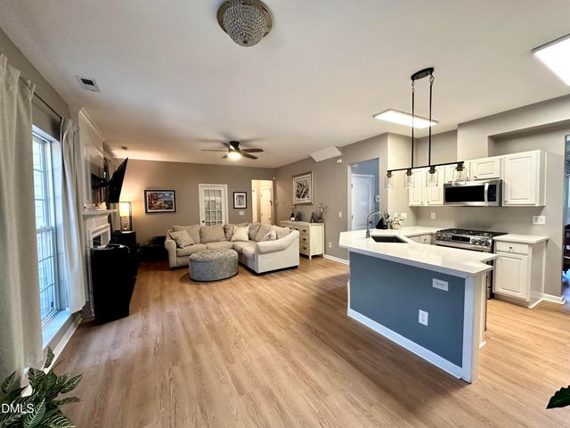 105 New Timber Path, Apex, NC 27502