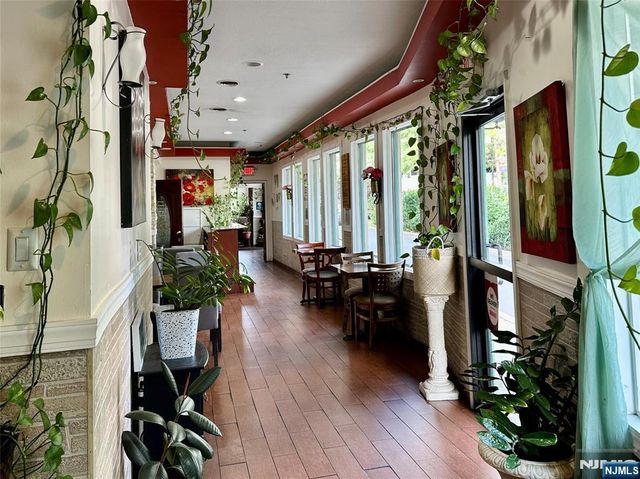 200 Old River Road, Edgewater, NJ 07020