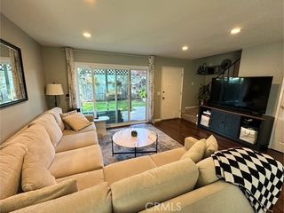 1653 Iowa, Costa Mesa, CA 92626