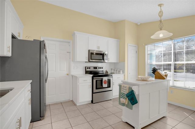 1567 PINE COURT, Apopka, FL 32703