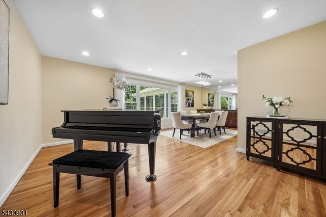 3 KAREN COURT, Scotch Plains Twp., NJ 07076