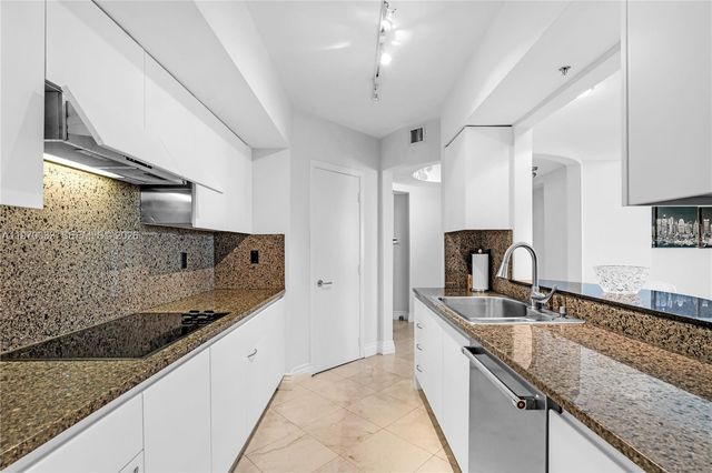 1500 Ocean Dr 704, Miami Beach, FL 33139