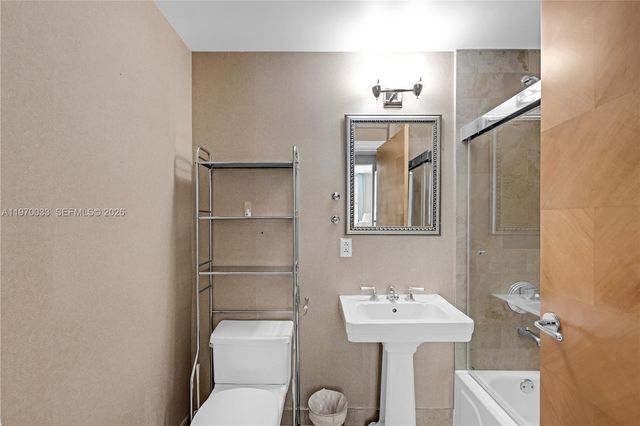 1500 Ocean Dr 704, Miami Beach, FL 33139