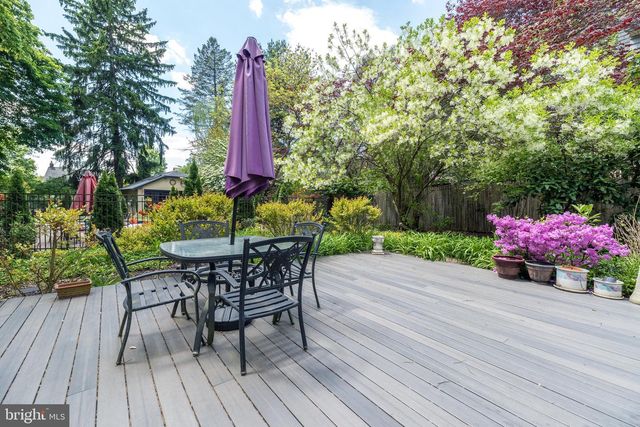 825 HIGHLAND AVE, Morrisville, PA 19067
