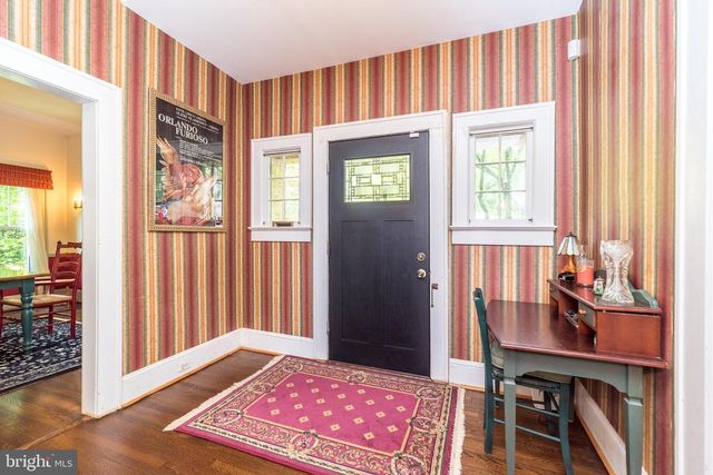 825 HIGHLAND AVE, Morrisville, PA 19067