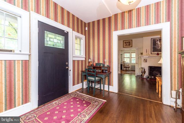 825 HIGHLAND AVE, Morrisville, PA 19067