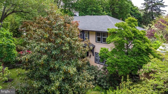 825 HIGHLAND AVE, Morrisville, PA 19067