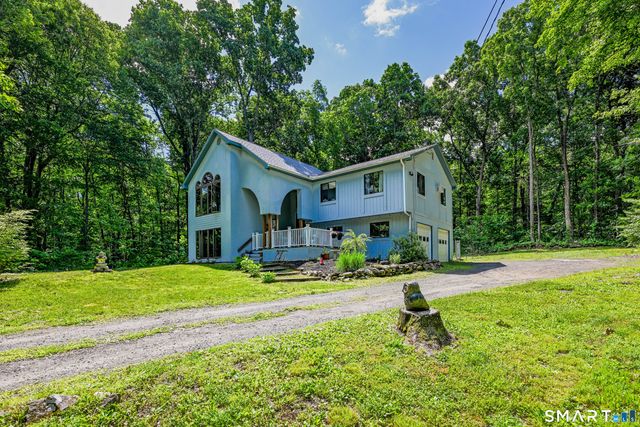 10 Candleview Drive, Sherman, CT 06784