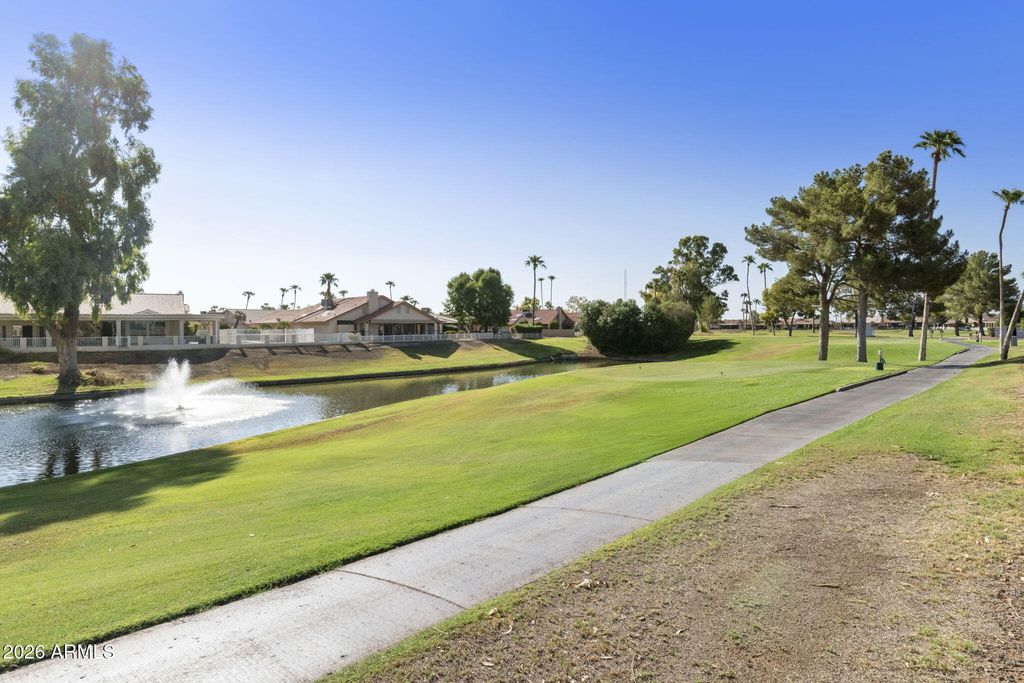 26237 S RIBBONWOOD Drive, Sun Lakes, AZ 85248 — photo 2