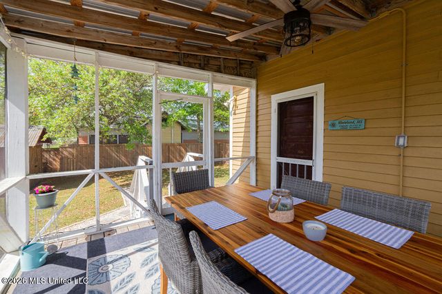 203 Jeff Davis Avenue, Waveland, MS 39576