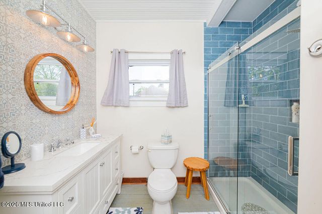 203 Jeff Davis Avenue, Waveland, MS 39576