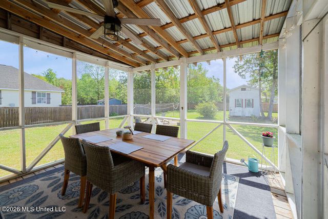 203 Jeff Davis Avenue, Waveland, MS 39576