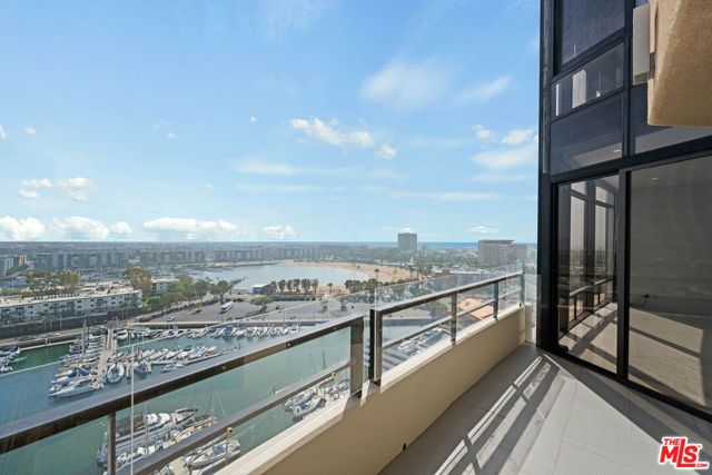 4267 Marina City Dr, Marina Del Rey, CA 90292